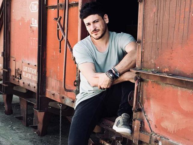 ¿¿No lo sabes?? @Cepeda_ot2017 ¡¡estará en #Fibes en #febrero!! El concursante de <a href="/OT_Oficial/">Operación Triunfo</a> sigue triunfando con su primer disco. No te pierdas este conciertazo y no te quedes sin tus entradas 
📆 27 de Febrero 
🤳 ow.ly/iiIc30lwiHH
#FelizJueves #Sevillahoy #conciertos