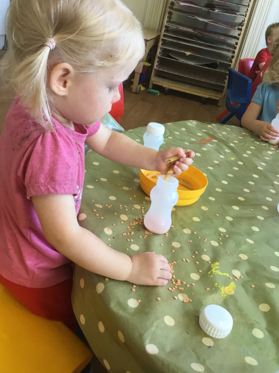 snapkeynsham's tweet photo. Butterflies made their own musical instruments today adding pasta,rice and lentils to see what sounds they could make. #letsgetmusical https://t.co/4jUSaSFJKN