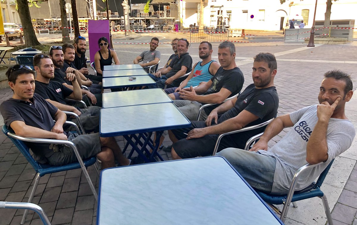 À J-1 du <a href="/PruneauShow/">pruneaushow</a>  d’<a href="/villeagen/">Ville d'Agen 🇫🇷🇪🇺🇺🇦</a> on peut féliciter toute l’équipe de JMSON pour cette magnifique scène !