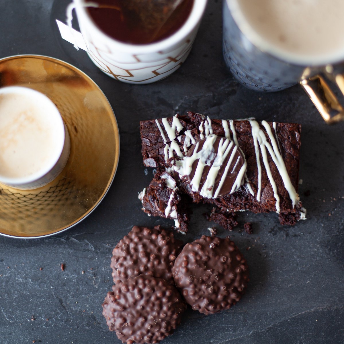 ESCHOCS's tweet photo. The #BAKEOFF is back! Only 6 days to go! Who's excited? 
We are, so we thought we would do a little one day - blink and you'll miss it - #giveaway to celebrate. Tell us what you love about #GBBO to #win some extremely lovingly baked biscuits by us.. of course.  #Winner tonight! https://t.co/iJH5noOzOf