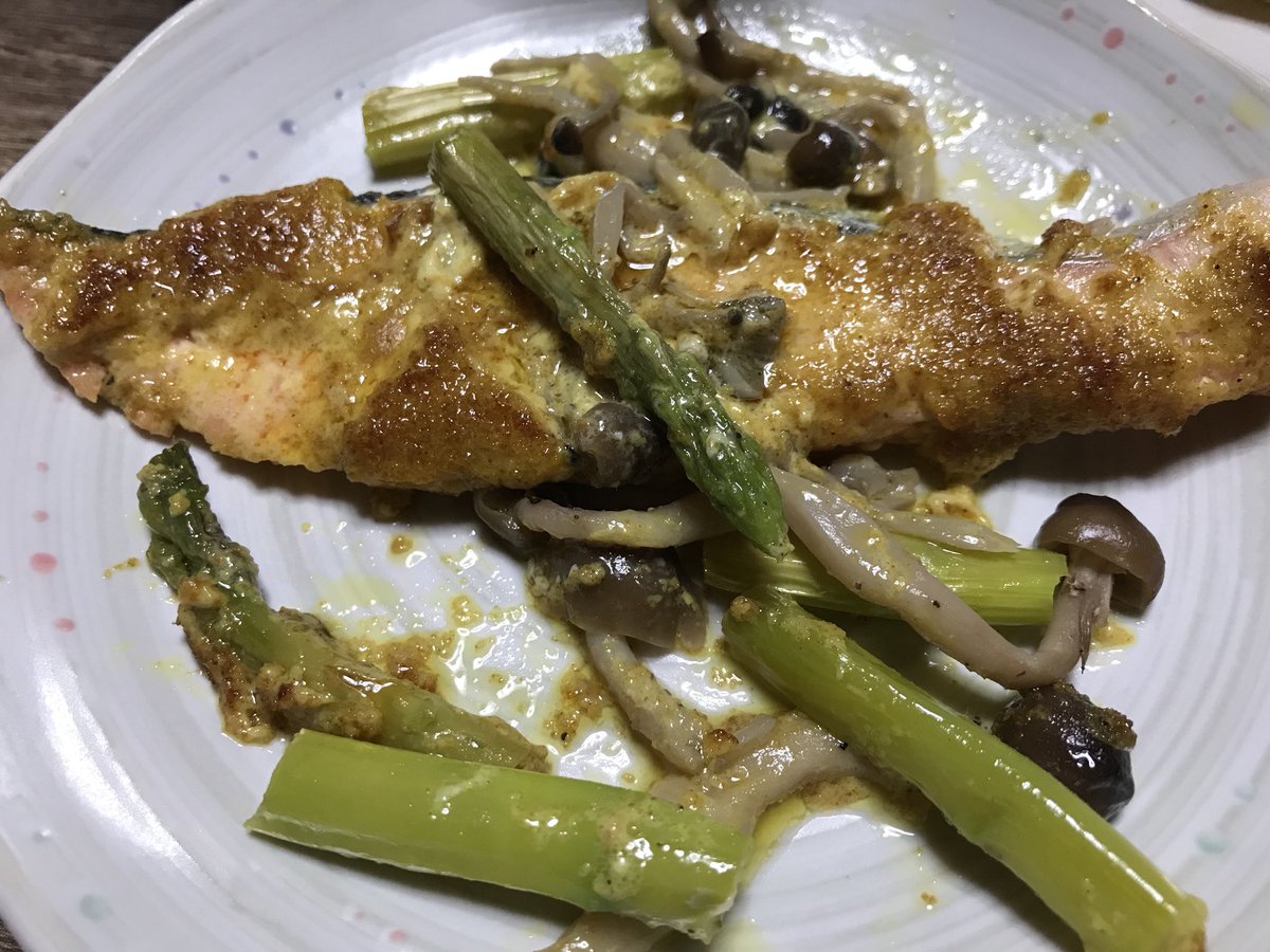 rnsy488's tweet photo. 昨日の放送で上沼恵美子のおしゃべりクッキングを観て食べたくなったから作ってみた( *´꒳`* )
作り方簡単やし、くどくもなく食べやすかった(*´д｀*) https://t.co/dEMTL1gWGY
