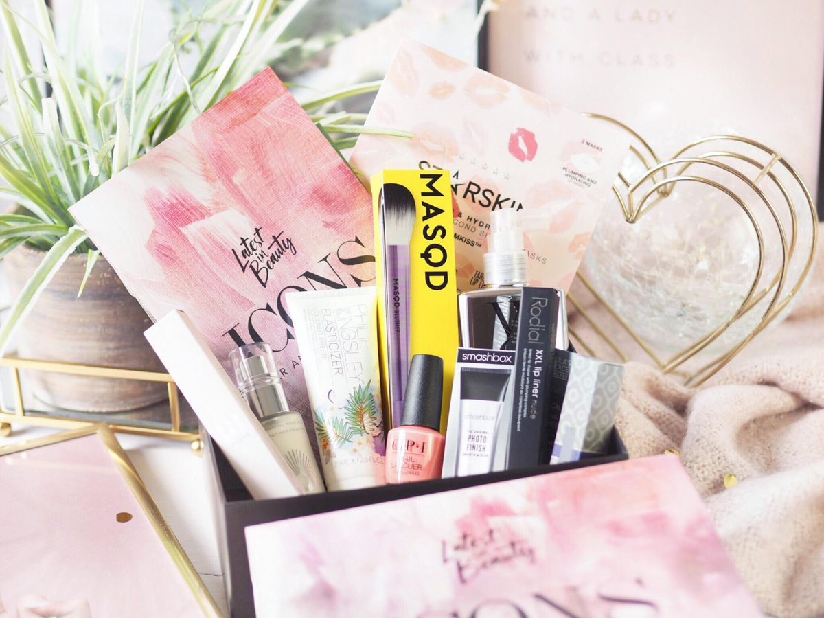 LatestInBeauty's tweet photo. Who does't want a box of indulgent, iconic products? There's still time to pick up our 10 Year Anniversary ICONS box! 💃 https://t.co/accfQiHXDW #LIBICONS (gorgeous photo by @LadyWrites_Blog) https://t.co/WZTGvmXd7a