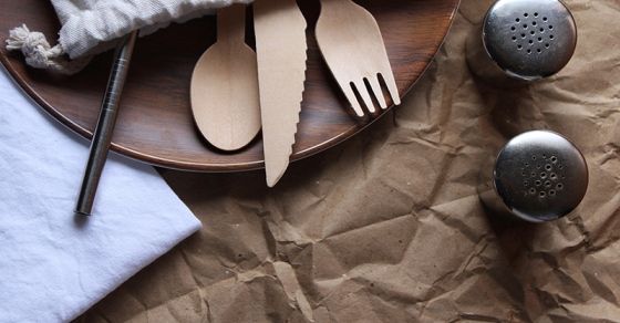 "The cost for this convenience, however, is often paid by Mother Nature. Mountains of trash and even recycling quickly accumulate around food on the go."

Learn more about a #zerowaste frame of mind! buff.ly/2IQSLVA #reuse #wastereduction