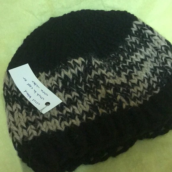 So good I had to share! Check out all the items I'm loving on @Poshmarkapp from @poshneighbor #poshmark<a href="/tag/fashion"class="tags"><span>#fashion</span></a><a href="/tag/shopmycloset"class="tags"><span>#shopmycloset</span></a><a href="/tag/style"class="tags"><span>#style</span></a><a href="/tag/gap"class="tags"><span>#gap</span></a><a href="/tag/poshmark%20"class="tags"><span>#poshmark </span></a>