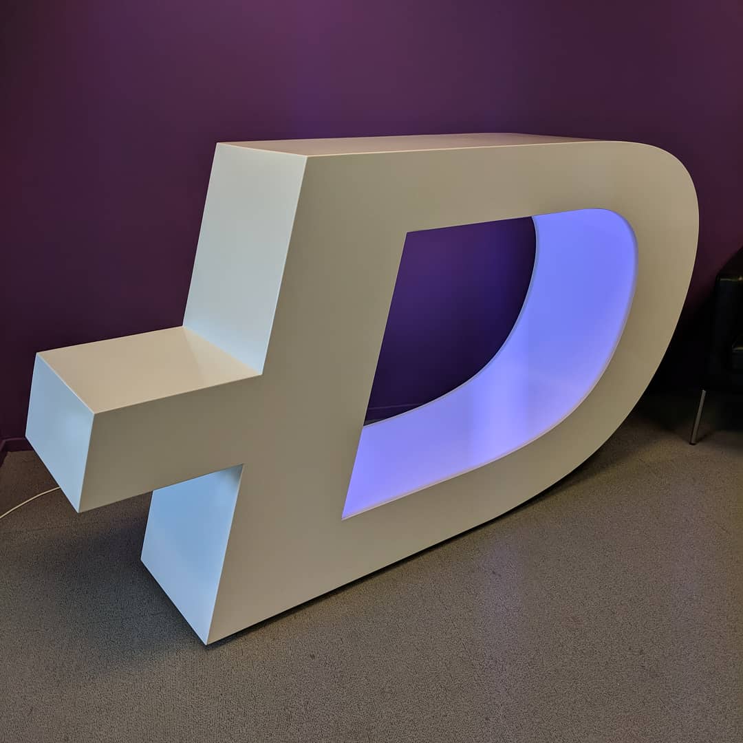 Shoutout to Zedge who made Rumblr what it is today! 🗣️📢 Full version now available on Google Play!! 🙃 Quick! Run and download now! Check us out! 🔗 in bio!
.
.
.
#rumblr #photooftheday #picoftheday #instadaily #instatech #vibration #notifications #technology