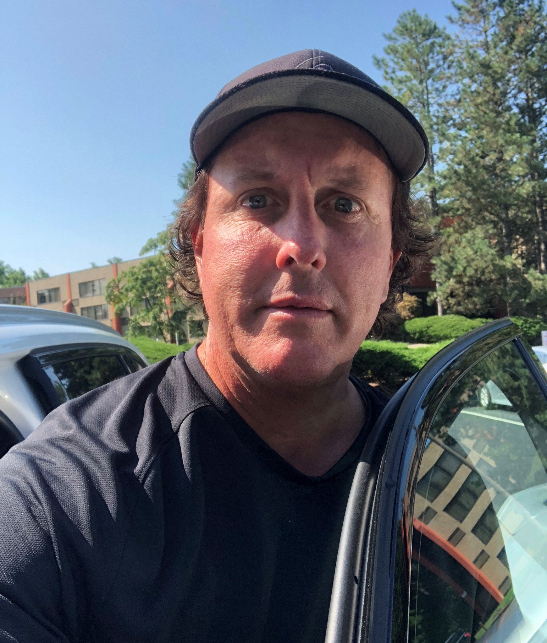 DlS6Nk5UcAErWlf.jpg:large