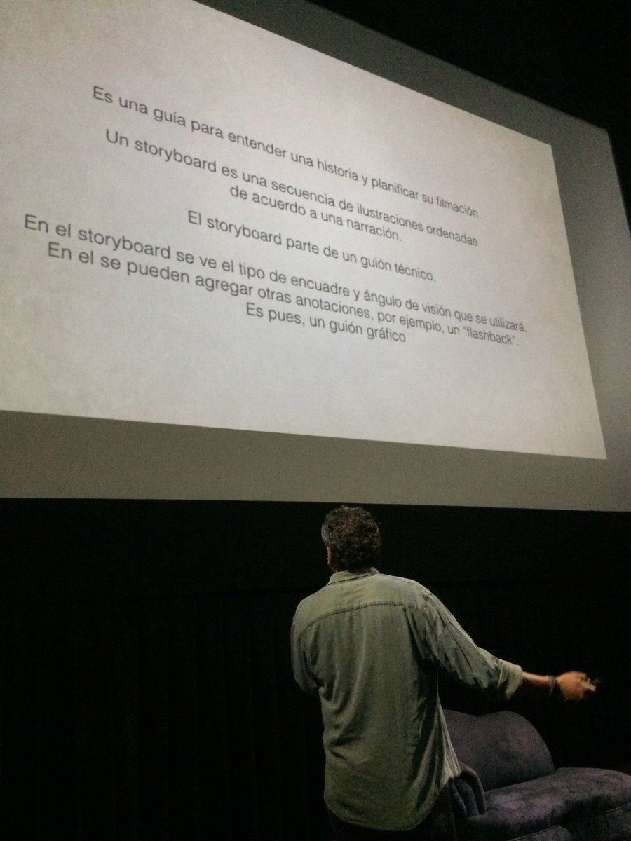 animaccioncine's tweet photo. Continuamos con la ponencia “Del papel al pixel” a cargo de @JavalIlustrador https://t.co/chb41Z9JDg