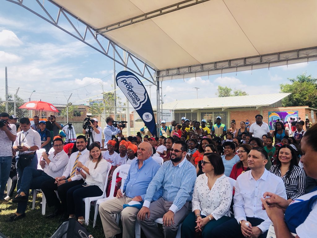 TICAlcaldiaCali's tweet image. La nueva institución educativa en Potrero Grande llevará el nombre de ‘ Institución Educativa Nuevo Amanecer’ con 111 votos 🗳 

#EducaciónParaElProgreso