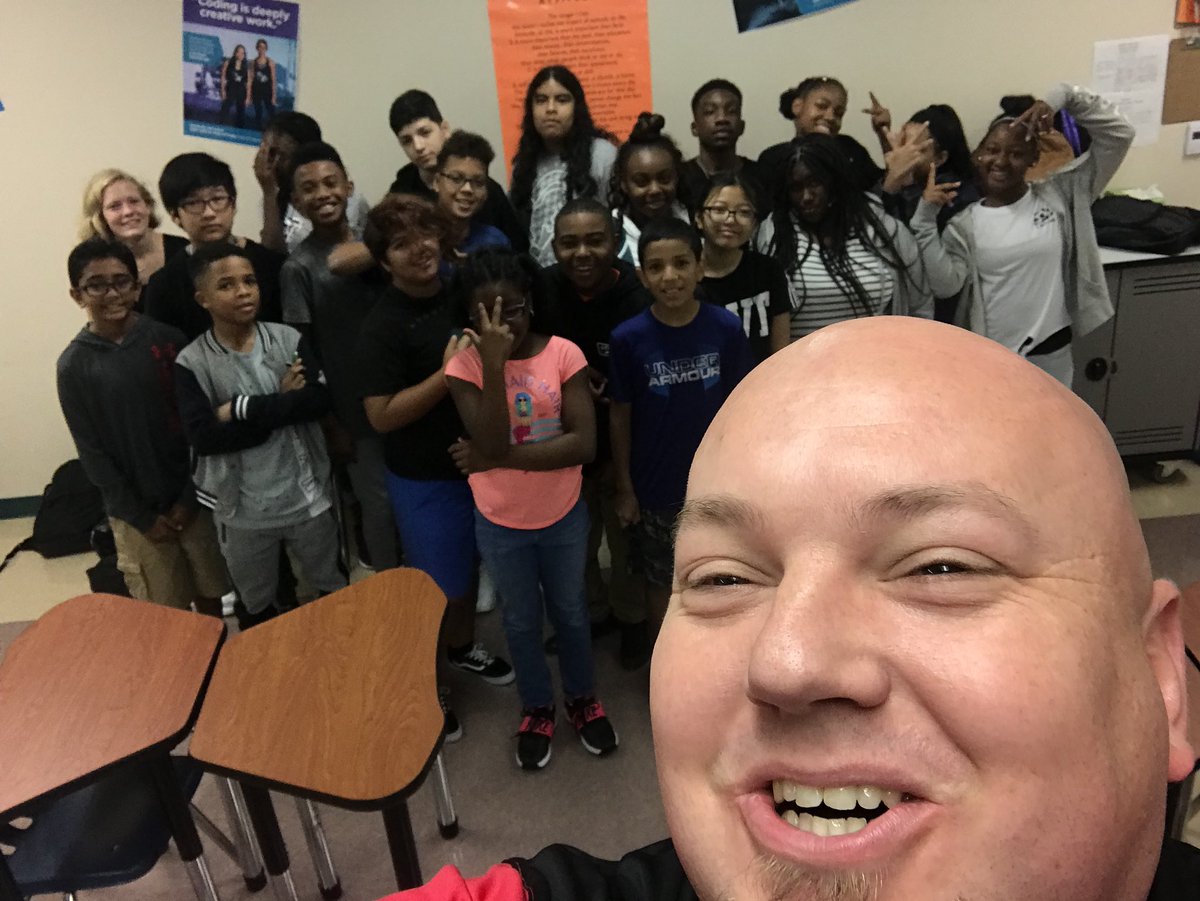 MadlatCFBISD's tweet image. Missed 1st period yesterday. #slingingdopamine to get the day started.  #needaselfiestick #BBMSBroncos #BBMSProud