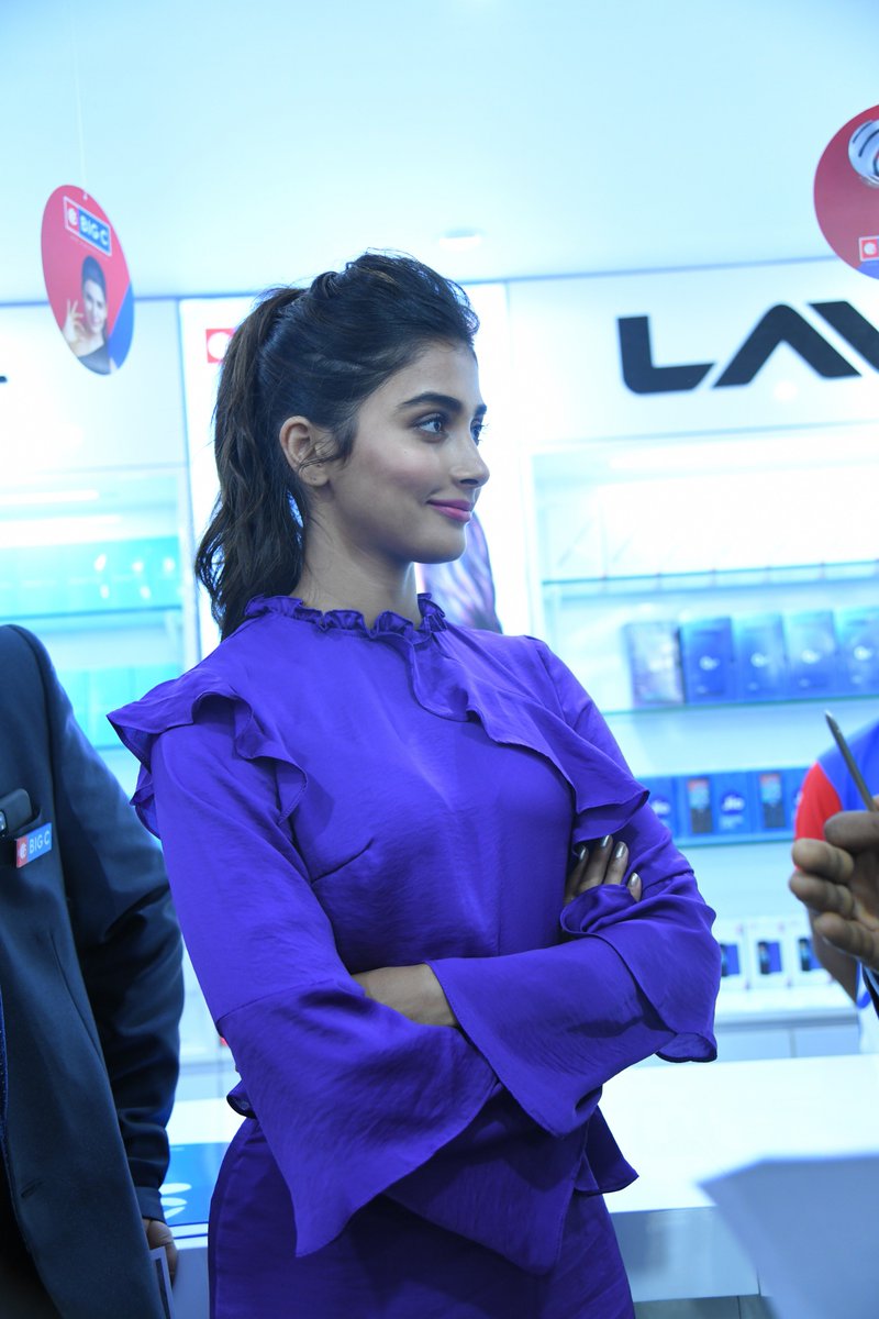 DlS9o0xUwAA2sQZ?format=jpg