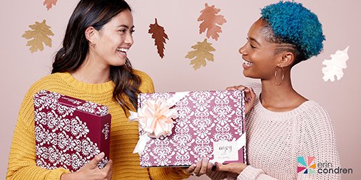 ErinCondren's tweet photo. Calling all #ECSurpriseBox Lovers! Did you know that you can WIN an extra Fall Seasonal Surprise Box to share with a friend!? 10 lucky winners will be selected TODAY, so don't wait to enter! See full contest details here: https://t.co/K54joJiyVe! https://t.co/OZFUIt6555