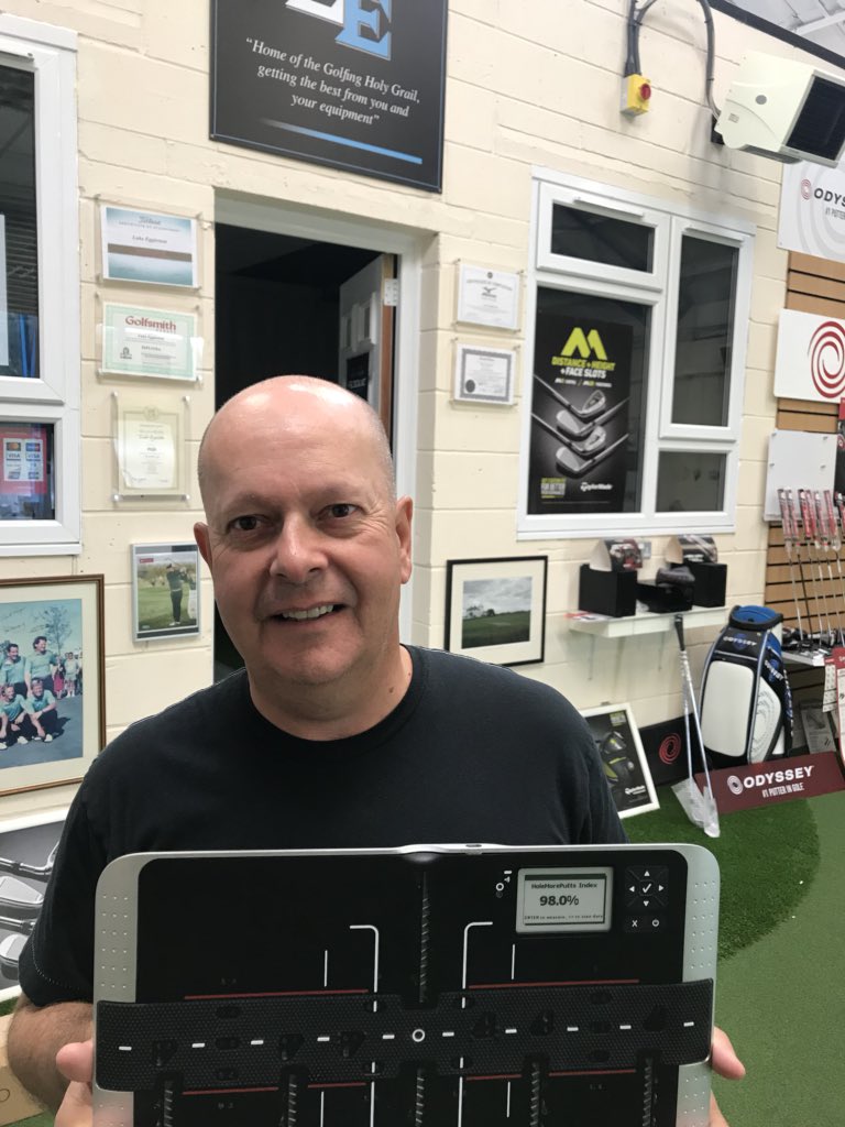 CustomGolfEssex's tweet photo. After an intensive 20 minutes of drills we increased his putting index to 98%. It was a #LEAP in instant results using @HMPutts technology. Neil walked out like he was on cloud 9 and can’t wait for his next round. https://t.co/oGZ7bM9U4y