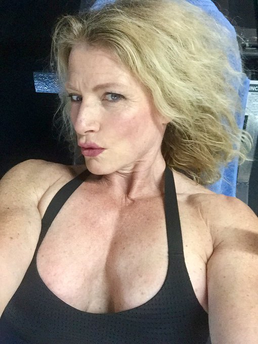 &ldquo;Spot me?&rdquo; #MandyInTheMorning #chest pump #milf #pecs #gymtime 💪💋💪 https://t.co/T6MKCOZ3c4<a href="/tag/mandyinthemorning"class="tags">#MandyInTheMorning</a><a href="/tag/chest"class="tags">#chest</a><a href="/tag/milf"class="tags">#milf</a><a href="/tag/gymtime"class="tags"><span>#gymtime</span></a><a href="/tag/pecs"class="tags"><span>#pecs</span></a>