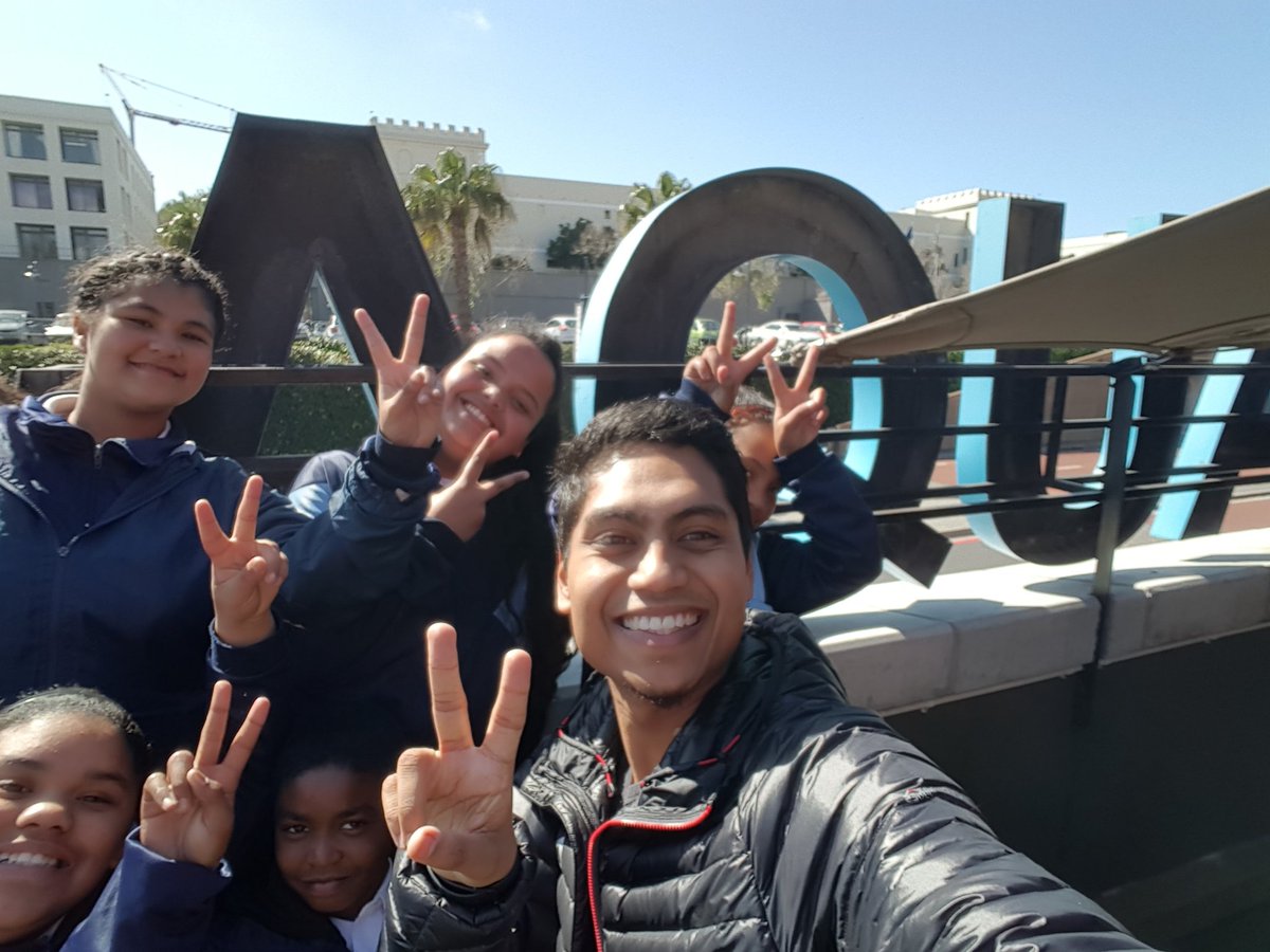 solieghg's tweet photo. Quite a learning experience this morning at the waterfront for the grade 5's of DAPS https://t.co/KTgZ42ifeF