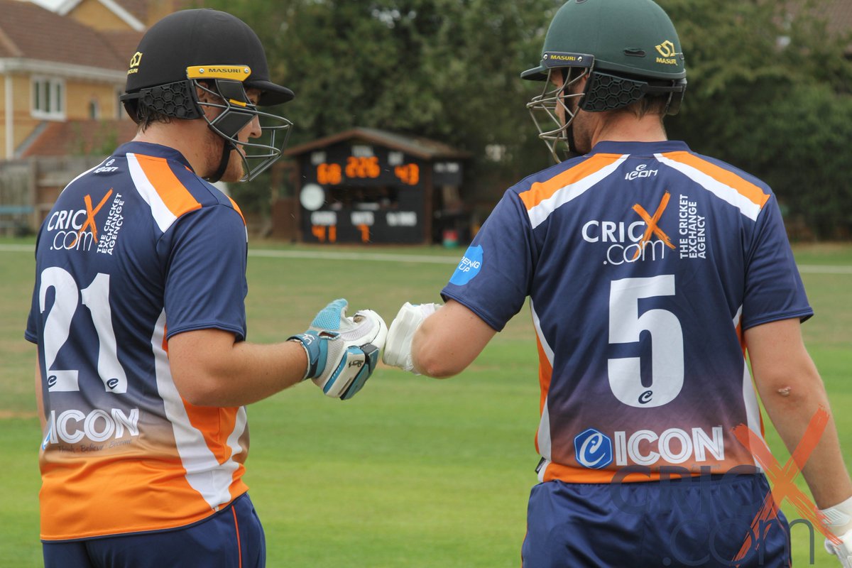 cricketagency's tweet photo. What a game of #cricket yesterday! 🤩

Congrats to 5⭐️ @dinushka_malan &amp; our #Overseas XI who beat our #English XI by 3-wkts, chasing down 231 in 34.1 overs!
 
Thanks to @iconsportsuk &amp; @towncricket for the kit &amp; hospitality! 👌🍻 

📝 https://t.co/Cjrc2cX65S
📸 @cricketagency https://t.co/Szn00oBaZ3