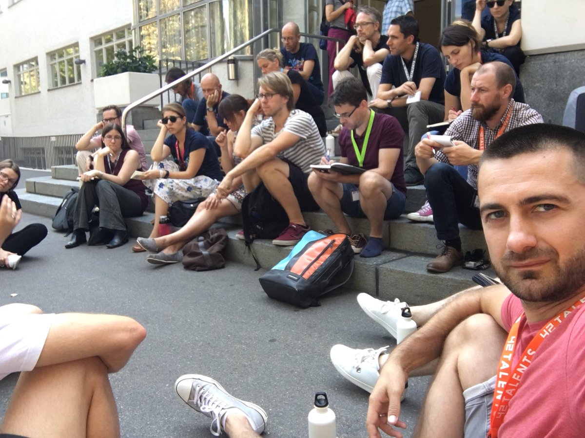 tomicstwitt's tweet photo. Agile hire and fire #ALE18 #Agile #Zürich #outside #officesucks https://t.co/9XvOZMhOtX