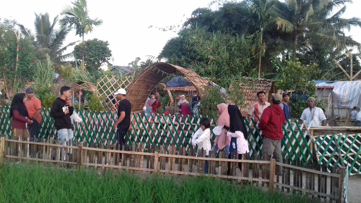 AfrizalDesa's tweet photo. Lokasi wisata usaha Bumdes Desa Koto Beringin Kecamatan Hamparan Rawang semakin hari semakin rame dikunjungi
#ManfaatDanaDesa 
#BersamaMembangunDesa
@jokowi  @EkoSandjojo  @taufikmadjid71  @fachrilabalado https://t.co/1cj97JZneL