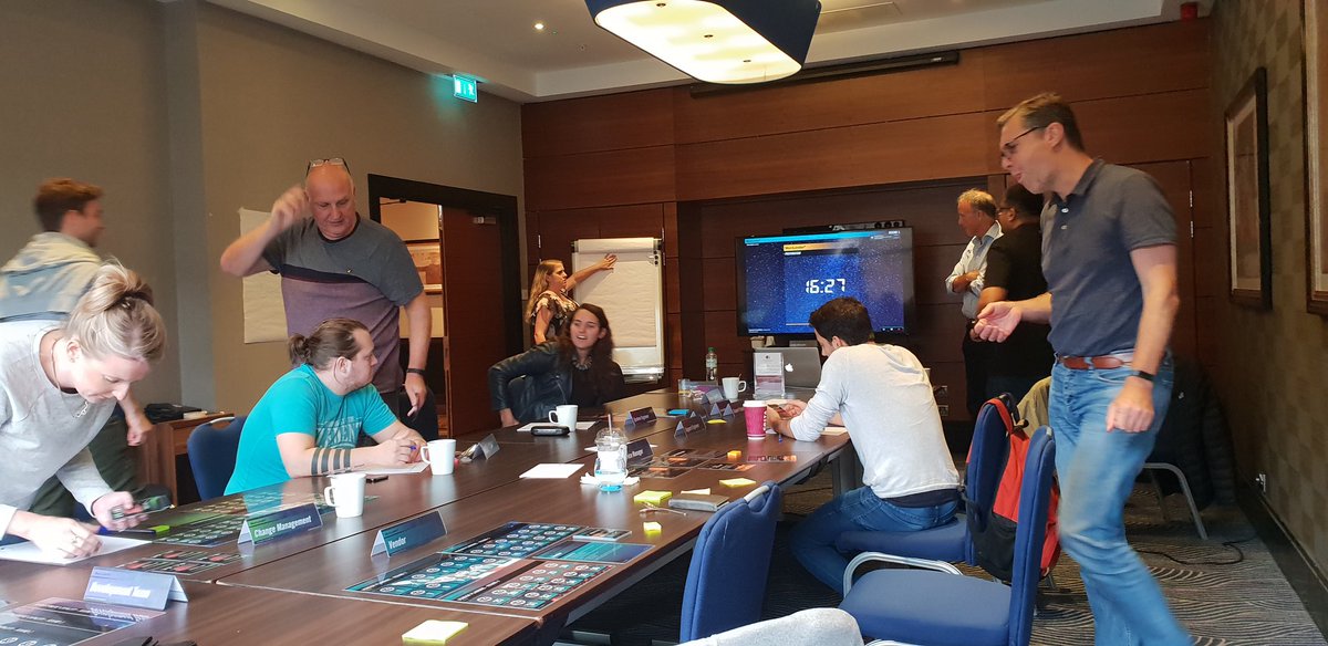 AXELOS_GBP's tweet photo. We're with @gamingpaul and @gamingjan testing their MarsLander SIM 🌌

Here's hoping our rocket makes it to Mars...

#teamwork #letsdothis https://t.co/fugefZX1tA