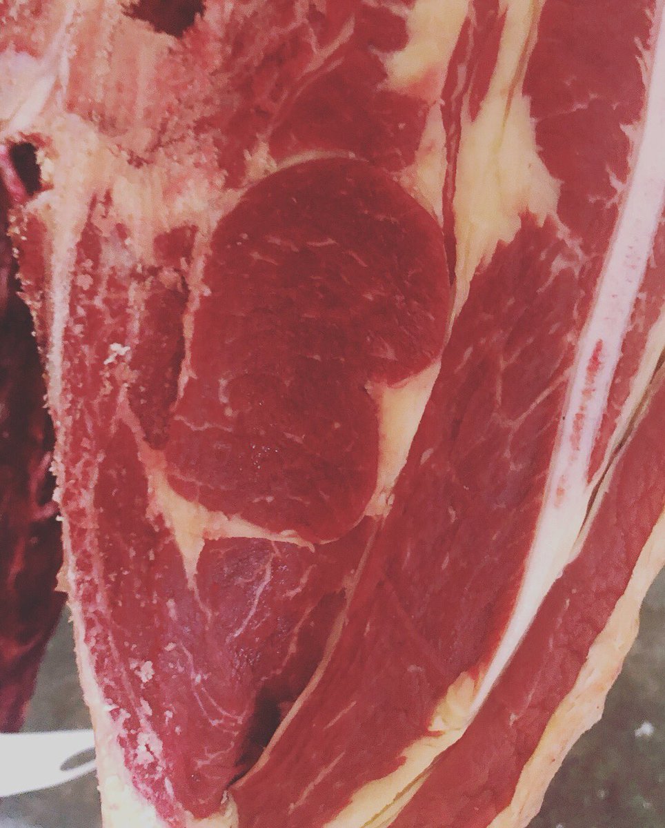 MacDuff1890's tweet photo. Another native cow chosen for @proudsow to age for delivery in a few weeks time. This one is our first luing cow and it is from the Taylors of Heatheryhall #macduff1890 #nativecow #provenance #butcherisbest https://t.co/SP1M8uPPlv