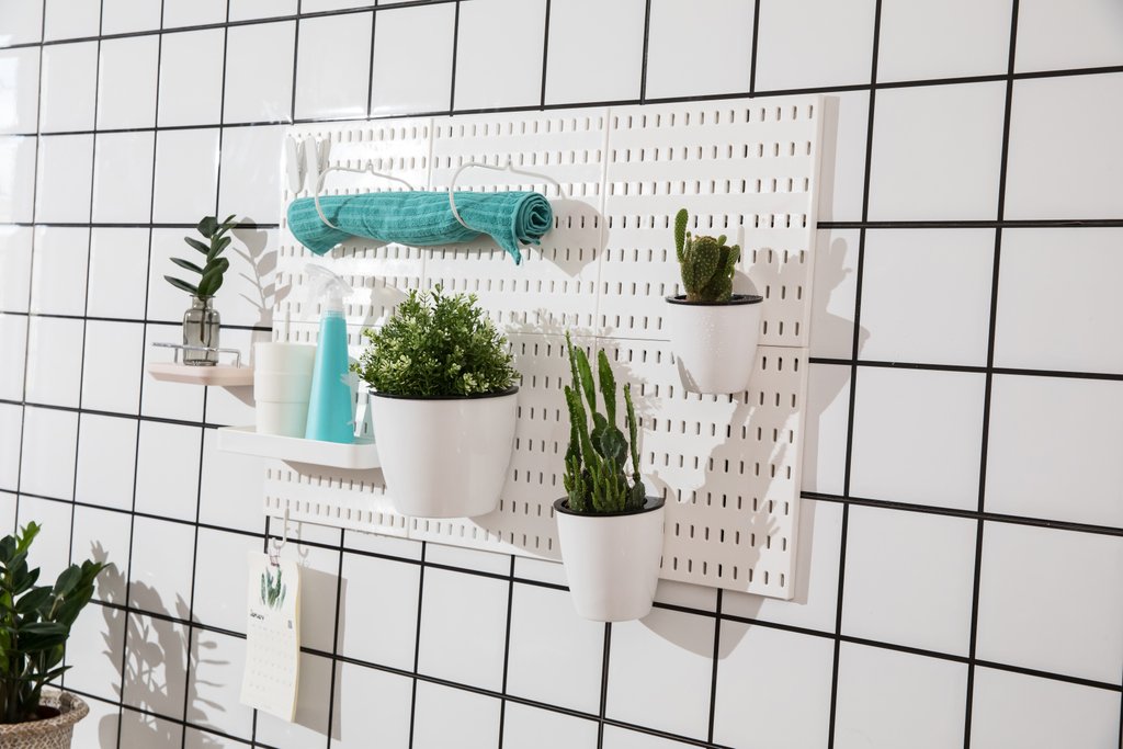 iweshine's tweet image. Pegboards are simple accessories, often used in areas such as offices. However, they’re considerably more versatile than that and the pegboard system can be applied to numerous other structures and functions.  #childrensinteriors #handmade #pasteldecor #kmartstyling #decorforkids