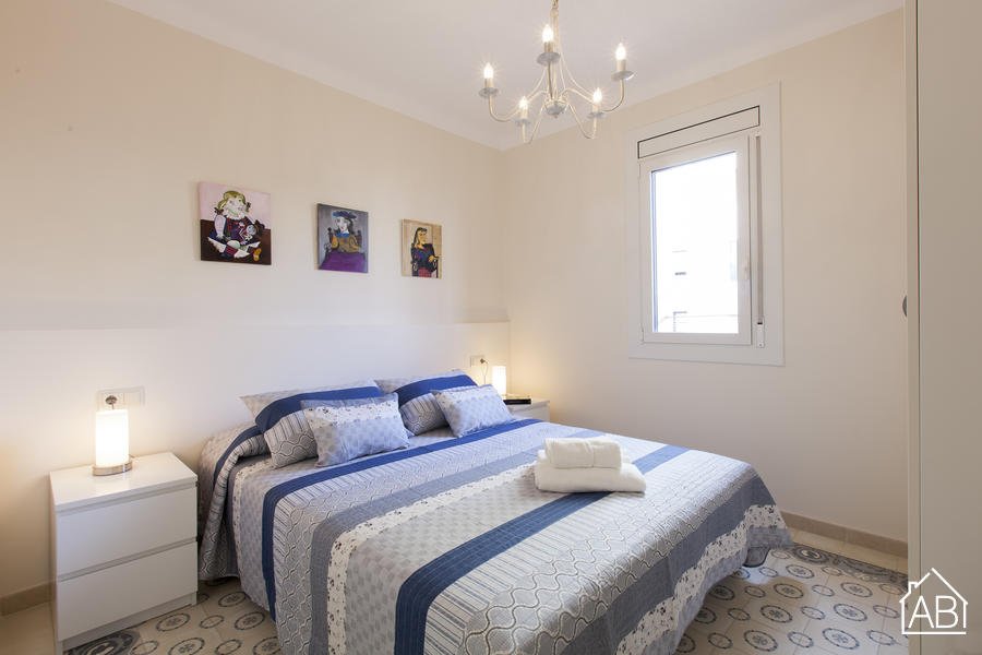 ApartmentBCN's tweet photo. Apartment of the Week!
Just steps away from the nearest metro, this beautiful two bedroom apartment is perfect for those who want to see all that the city has to offer!
Apartment Reference Number: 2098
#ABLocalExperts https://t.co/1EGSGeAXPj