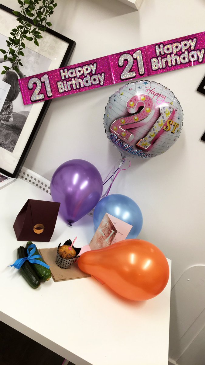 riawelsh1's tweet photo. Love all my MV girls making my birthday Special, thank you! 😊 🍾Can’t wait to celebrate with you all this weekend @CharlotteJ_MV @JillBlair_MV @MV_AlexKnight 🎉👯‍♀️ #MVBirthday #21Today @HelenMintVelvet @ClaireT_MV https://t.co/flUsxOkkvj