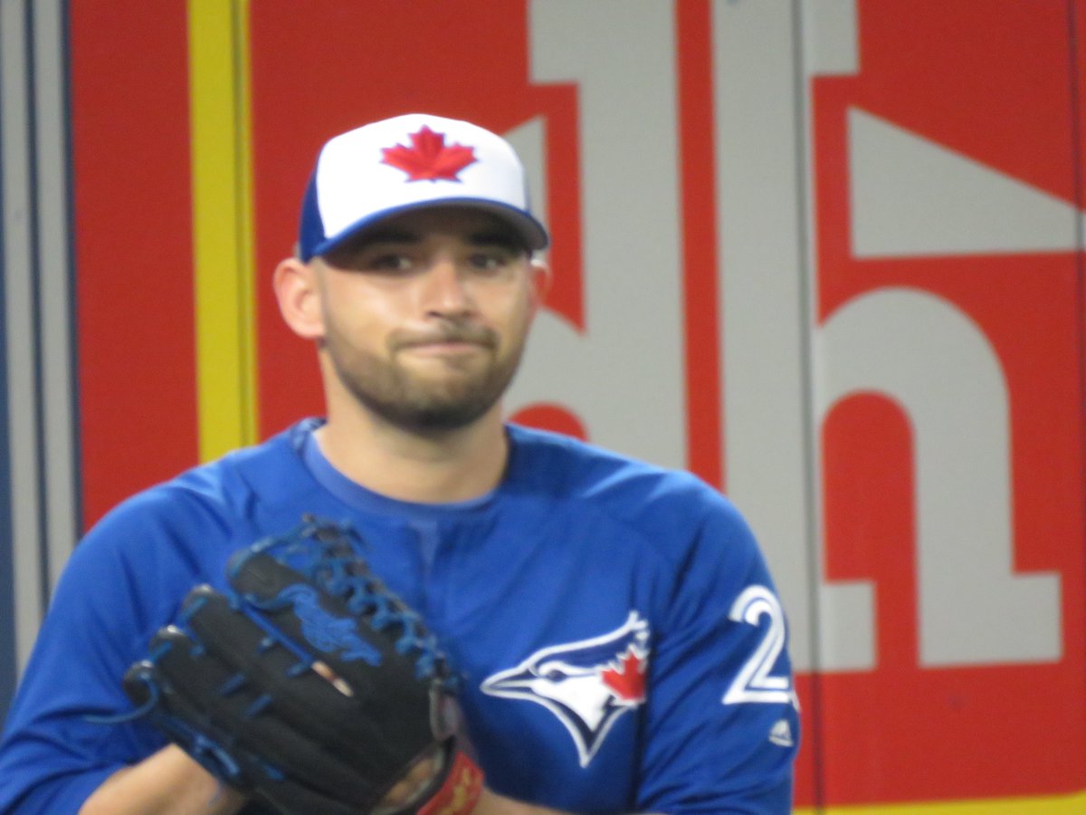 biggles14's tweet image. From yesterday's game. #MarcoEstrada was out throwing with Aaron Sanchez. #BlueJays #MarcoTheMagician