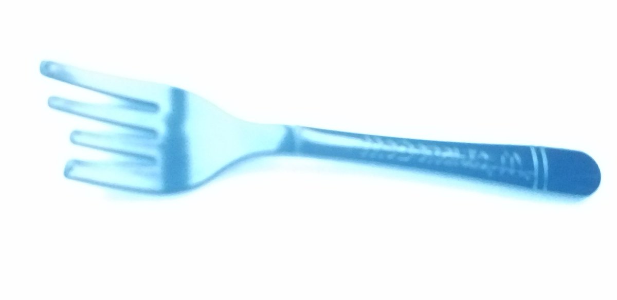 Sara_brice's tweet photo. Thank you @McDonalds for providing me with a fork that will help me eat pretty much nothing. Eating salad with ones hands is barbaric. #forkfail https://t.co/p1U57frj0h