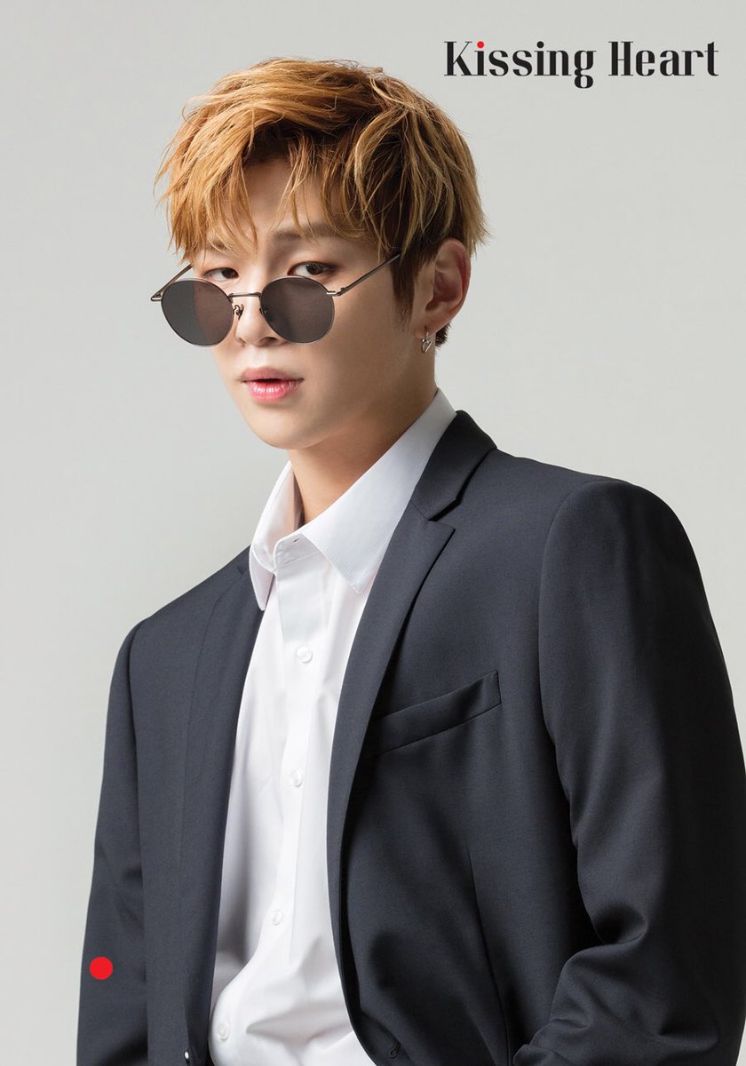 yoo28878's tweet photo. Kang Daniel x Kissing Heart🍑

#워너원 #워너블 #강다니엘 #WANNAONE #Wannable #KangDaniel https://t.co/gUDPbey2IW