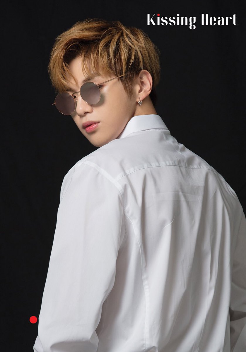 yoo28878's tweet photo. Kang Daniel x Kissing Heart🍑

#워너원 #워너블 #강다니엘 #WANNAONE #Wannable #KangDaniel https://t.co/gUDPbey2IW