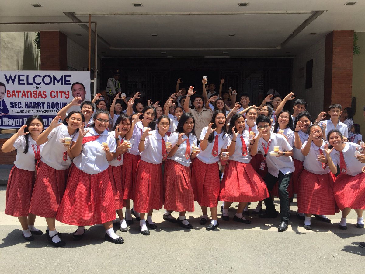 G10Charity's tweet photo. thank you naman po sa pa ice cream sa bigating adviser @ariesmendoza_17 ✨💙, sml
#LumangCharity https://t.co/OBCRpWXVdB