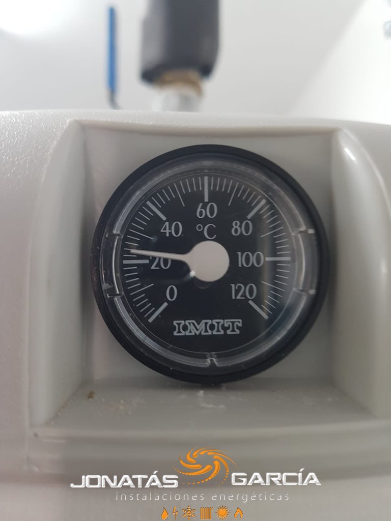 jonatasing's tweet image. Esta es la instalación del grupo de presión y del interacumulador en una de nuestras obras. Cuenta con nosotros para cualquier reforma en casa, obra completa, instalaciones energéticas, ... 654 06 81 59  info@jonatasgarcía.com
#obraMálaga #obraMarbella #reformas