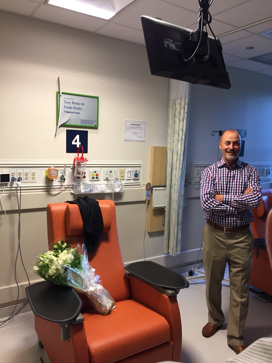 New chemotherapy chairs at the #odettecancercentre @sunnybrookhsc  Thanks to fundraising that was championed by Tory’s husband her dream of bringing comfort to cancer patients is a reality.  toryday.org #comfortforcancerpatients #chemotherapysupport #fundraising