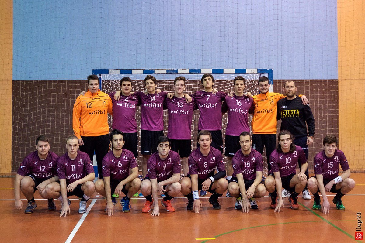 BM_Vetusta's tweet photo. El Club @BM_Vetusta ha llegado a un acuerdo con el Colegio @ausevamaristas mediante el cual, se renueva para la Temporada 2018/19 nuestro acuerdo de colaboración. 

Con esta ya serán dos las temporadas en las que ambas partes trabajan de forma conjunta 💪👏 https://t.co/Z92sWc4MAE
