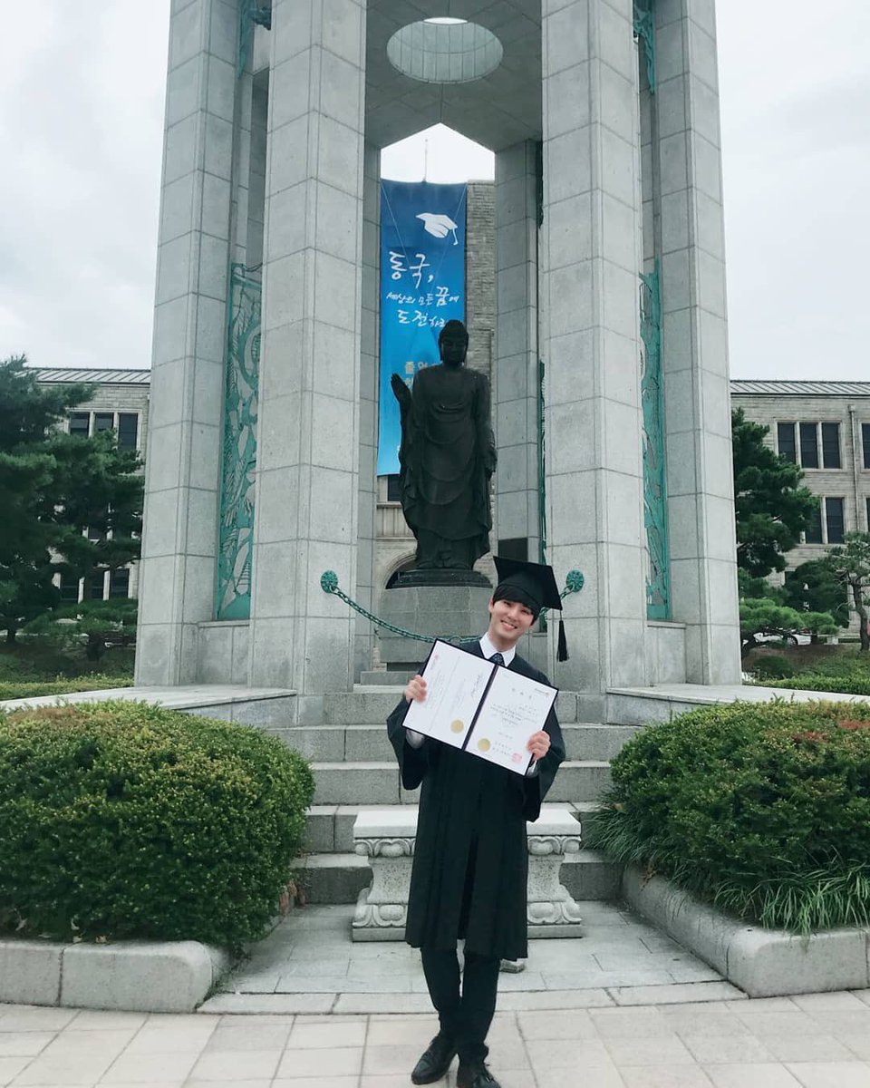 youngandnew1219's tweet photo. 영현아 졸업🎓 축하해ㅠㅅ ㅠ!!!!!!❤️🧡💛💚💙💜💯 https://t.co/ods5f5zb8i