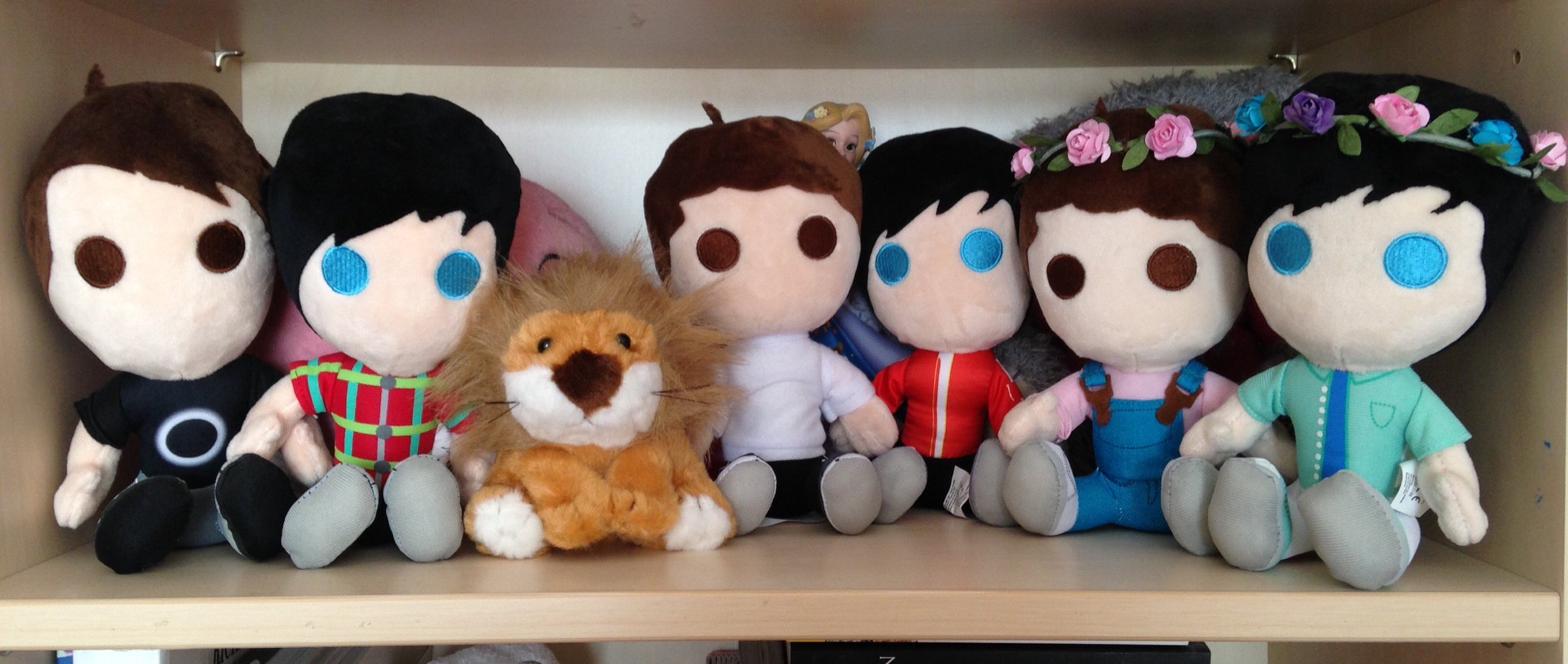 amazingphil lion plush