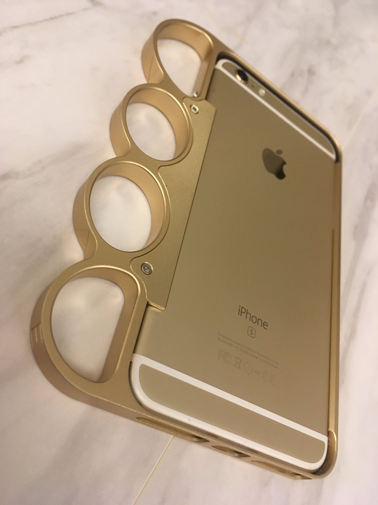 メリケンサック アイフォンケース6 メリケンサック アイフォンケース6 ASCII.jp：iPhone 5の攻撃力アップ