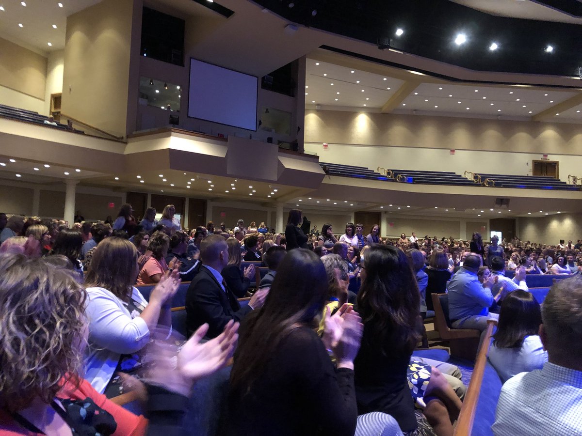 The first 45 min of #WestShoreProud opening has been fun, engaging, and celebrating their people. Unreal opening. THIS is leadership and modeling. Wow. #Leadership #Culture