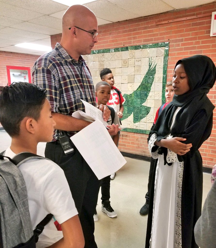 ColsCitySchools's tweet image. Let&apos;s get this new year going! #FirstDayCCS at Hilltonia Middle School. These students look #Ready4Success.
