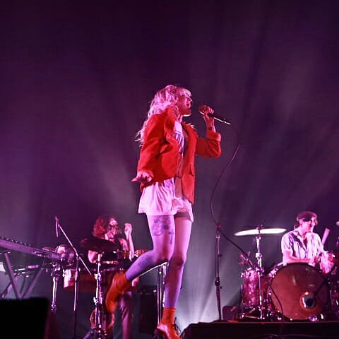 paramoremusicom's tweet image. NEW PHOTOS of @paramore on stage in Manila, Philippines via @MOAArena and @SoundCheckMNL. #ParamoreTourSixMNL #ParaThreellainManila #ParamoreTourFourMNL