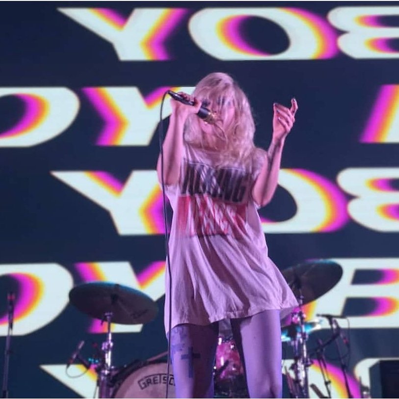 paramoremusicom's tweet image. NEW PHOTOS of @paramore on stage in Manila, Philippines via @MOAArena and @SoundCheckMNL. #ParamoreTourSixMNL #ParaThreellainManila #ParamoreTourFourMNL