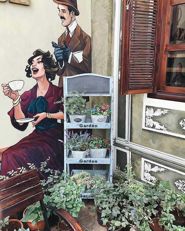 wildfirecharm's tweet photo. Looking through some of my memories and favourite cafes in the city.🌿 https://t.co/M6gFTA55PA https://t.co/etAW1wSg3u