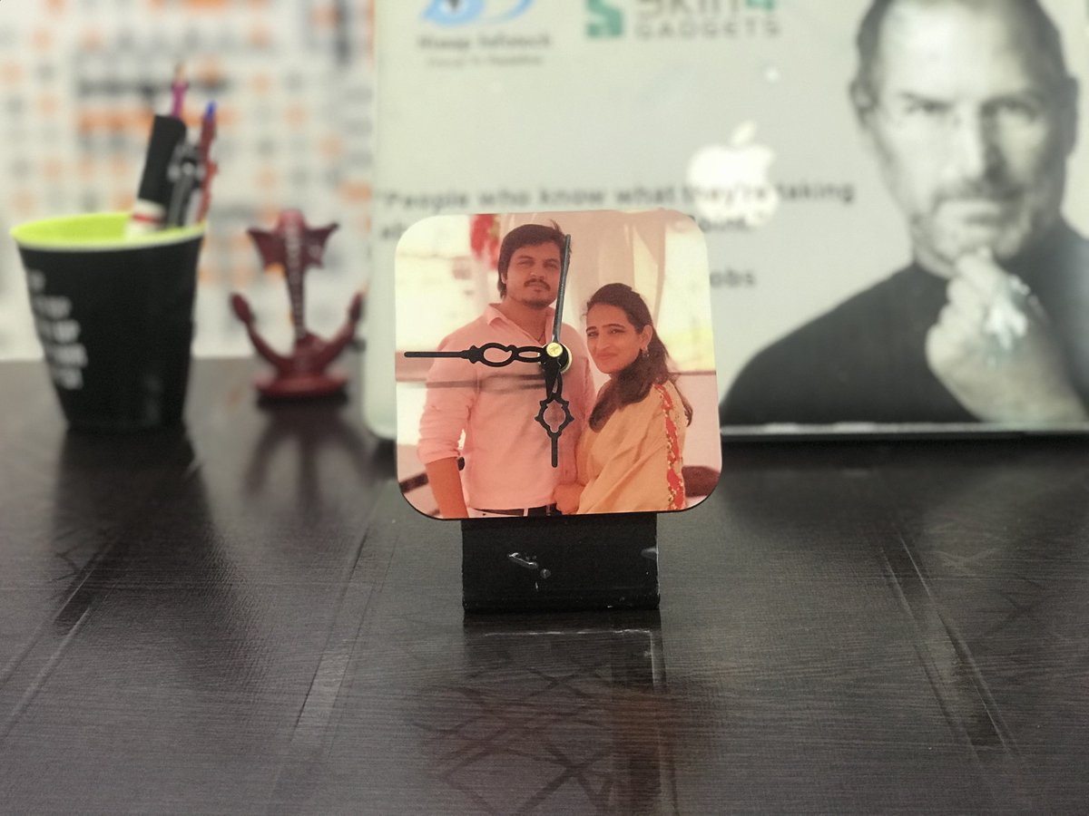 Skin4Gadgets's tweet image. Time becomes more precious when you are with your loved ones, Make your time more memorable with Table Clock at just Rs. 450/- and enjoy free shipping.
Whatsapp for order: 7021719554 or Visit: skin4gadgets.com/products/custo….
#tableclock #clock #photowatch #time #precious #skin4gadgets