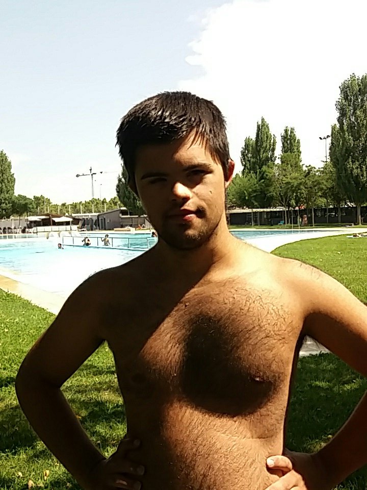 Estic a les piscines de Tàrrega  i he sentit nens que tota l'estona es deien entre ells 'eres un subnormal' i 'eres un retrasado', i a mi que diguin aquestes coses no m'agrada. <a href="/quimvilamajo/">I AM ABLE</a> <a href="/jesusvilamajo/">Jesús Vilamajó</a> <a href="/DownLleida/">Down Lleida</a>  <a href="/associacioAlba/">Som Alba</a> <a href="/ajtarrega/">Ajuntament de Tàrrega</a>