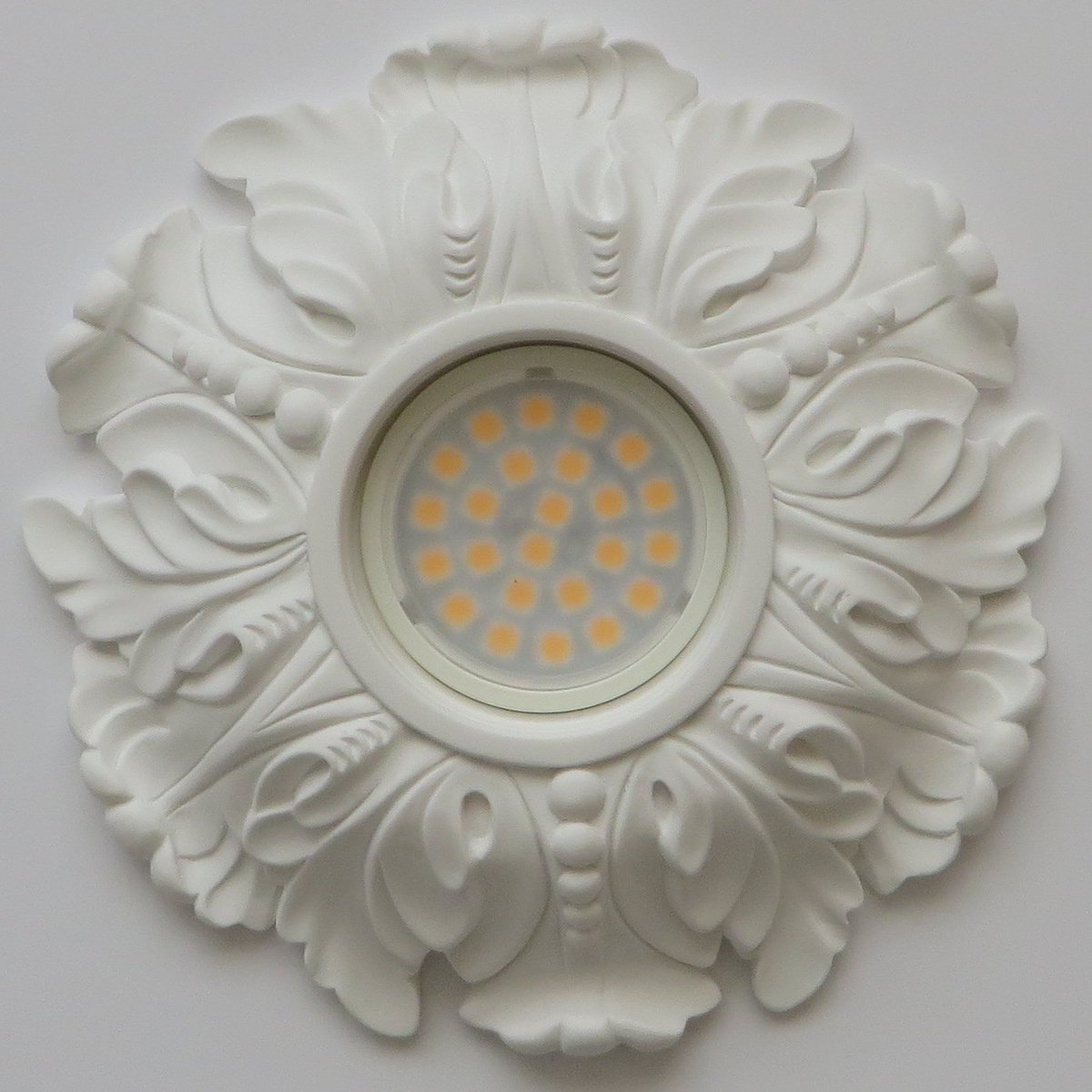 ndclassics's tweet image. We have a fantastic new range of downlight surrounds now available for immediate supply, interested in being a stockist...? #designers #interiordesigner #lightshop #furnitureshop #interiordesign