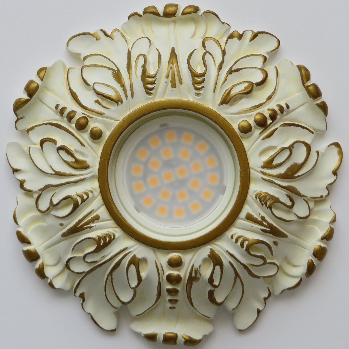 ndclassics's tweet image. We have a fantastic new range of downlight surrounds now available for immediate supply, interested in being a stockist...? #designers #interiordesigner #lightshop #furnitureshop #interiordesign