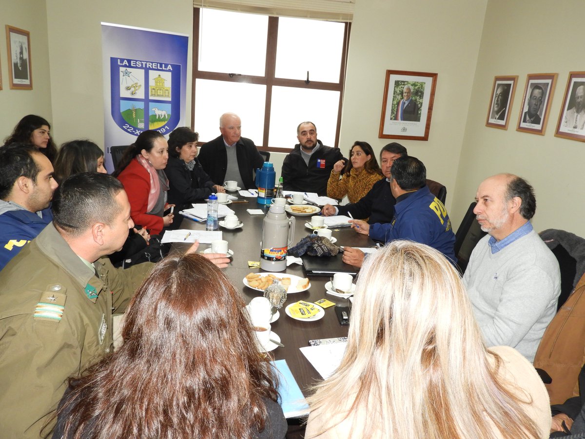 El día de ayer se realizó una nueva sesión del consejo de seguridad publica en donde estuvo presente el encargado regional de Seguridad Publica don Rodrigo Acevedo. 
Los temas a tratar fueron:
-Resultados del fondo de seguridad pública. 
-Abigeato