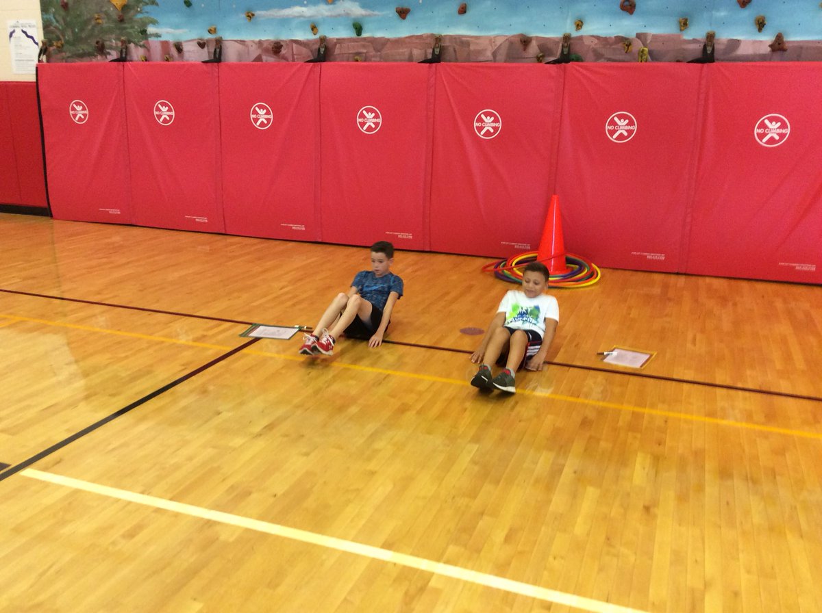 pe4everykid's tweet photo. Great way to “break the back to school ice” by working with multiple partners to complete fitness &amp; skill challenges in #physed This sheet was created by @tall_kelly Follow her on Twitter! #Geneva304 @Williamsburg304 #Gamechanger304 #IAHPERD https://t.co/SRBLVTRaE1