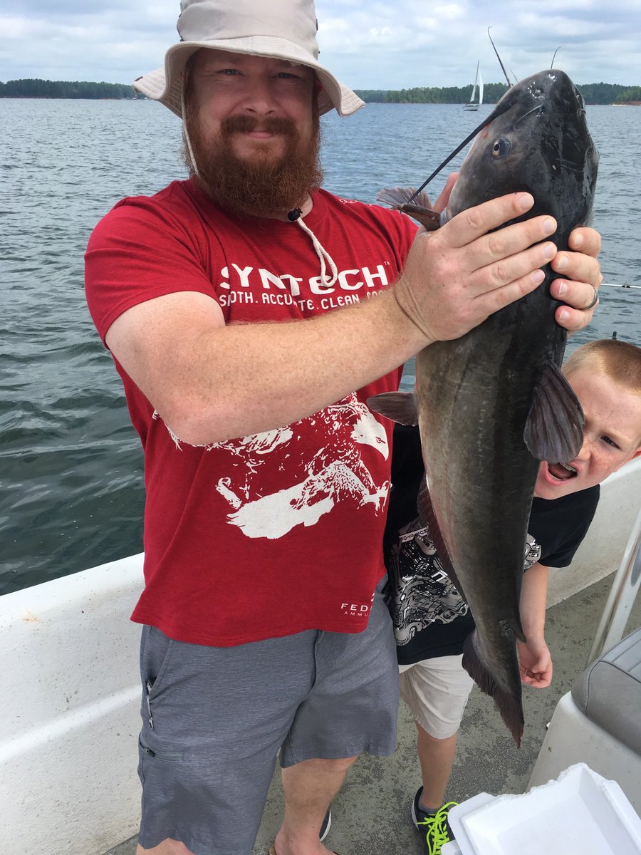 VisitOld96SC's tweet image. @Old96Tourism excited 2 host Seabolt family recently-winners of guided fishing trip contest given away recently during @SCPRT @Discover_SC Family Fishing campaign!Thx 2 guide Jay Leatherman 4 showing these guys a  fun day on Lake Thurmond! #FishSC #familyfun