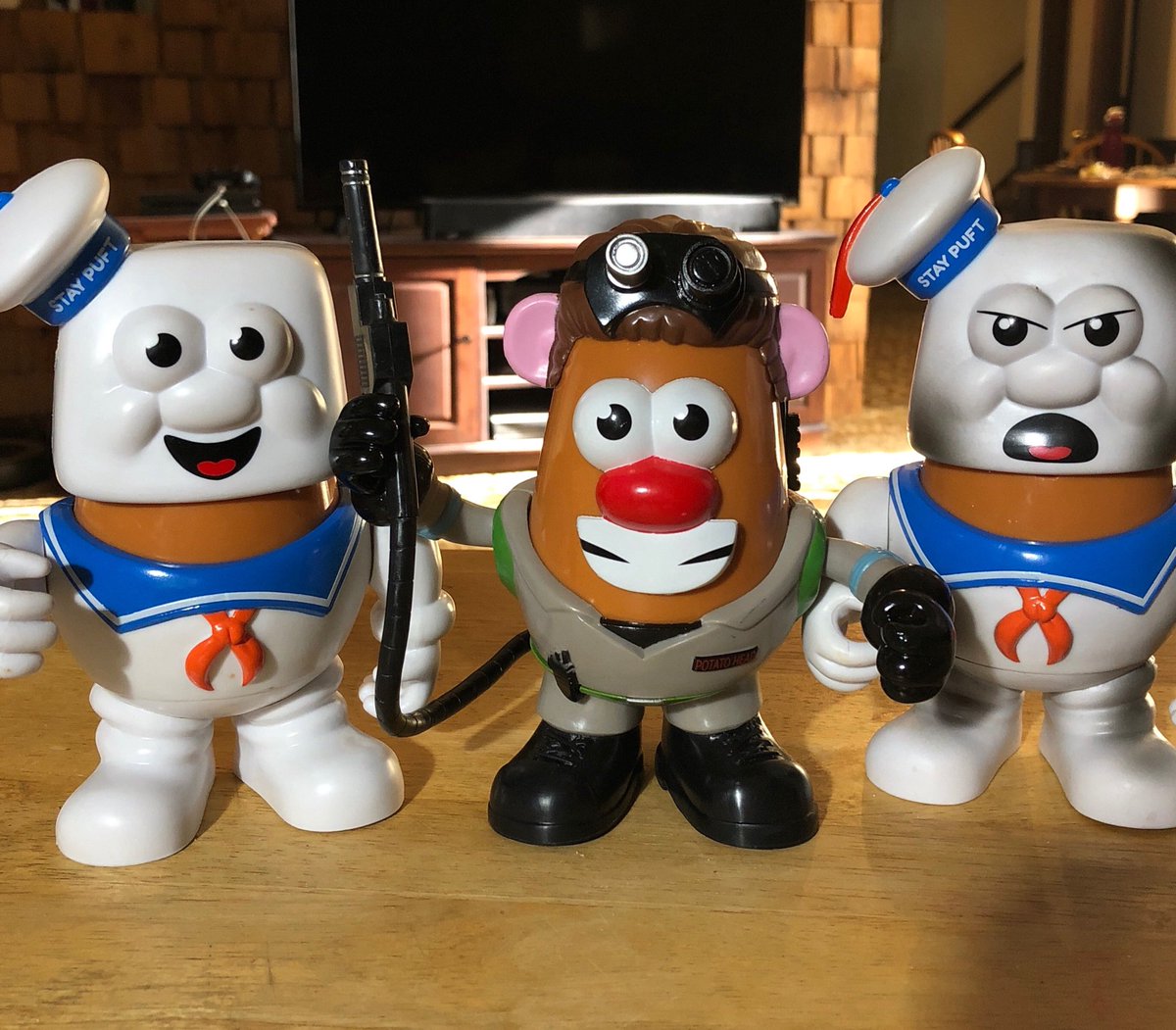 TchEngRox's tweet photo. #newyearnewpotatoes #campeaenglish8 https://t.co/PRwKd0MkQt
